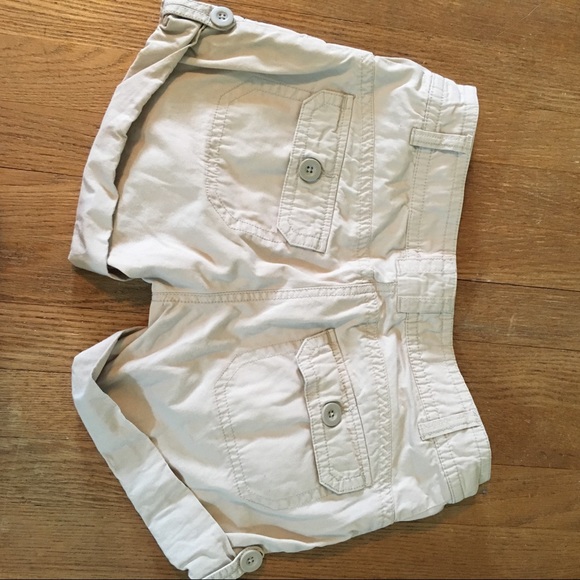 Khaki / Tan Shorts 8 - Picture 2 of 8